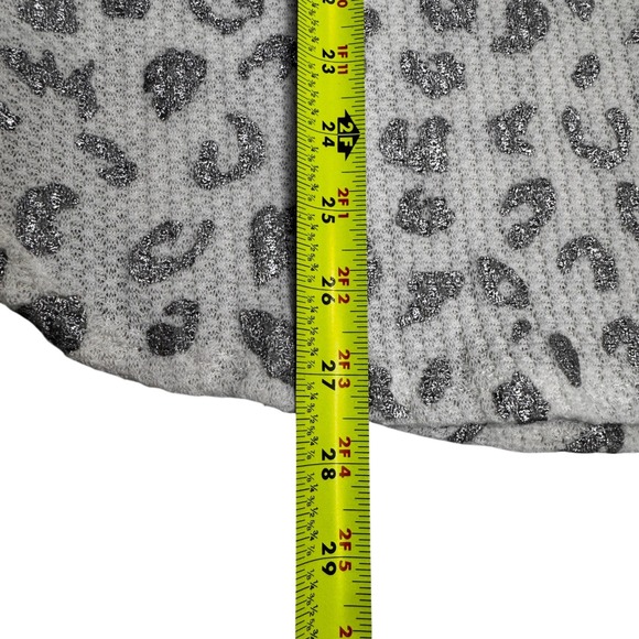 BIBI Waffle Knit Top Womens Small Silver Glitter Leopard Print V-Neck New W/Tags - Picture 10 of 10